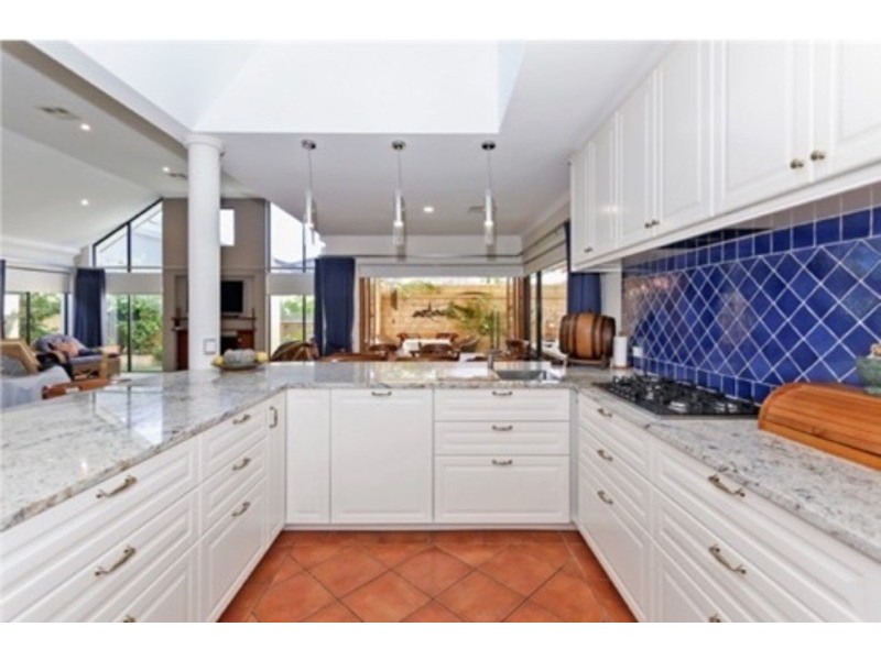 35 Hinkler Loop, Maylands WA 6051