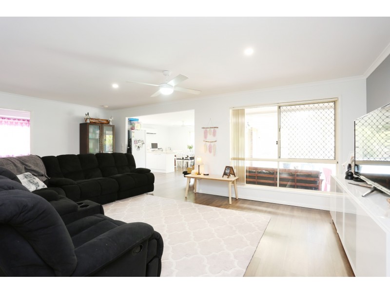 5 Nottinghill Place, Oxenford QLD 4210