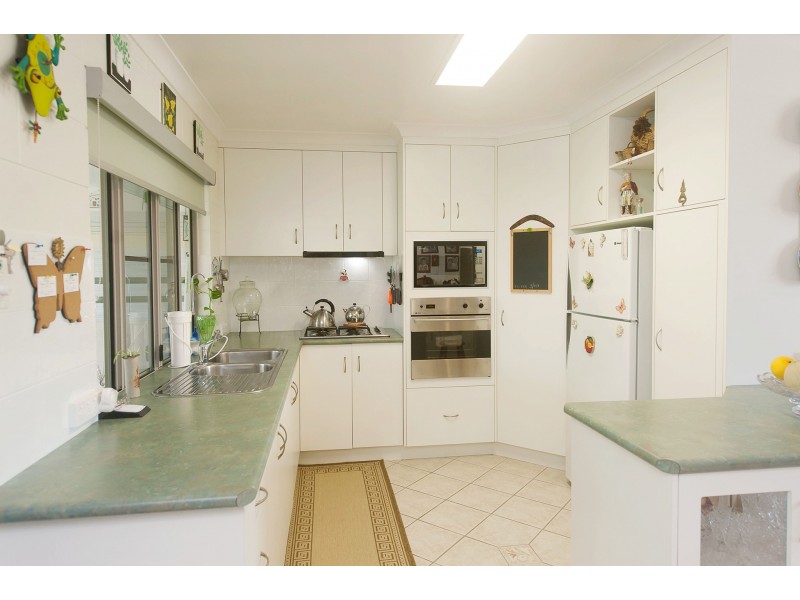 9 Springcliffe Drive, Seaforth QLD 4741