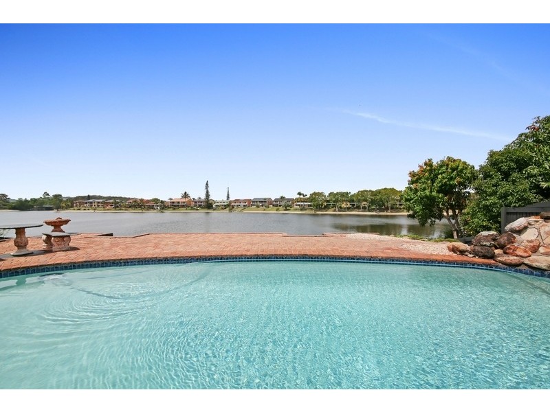 38 Honeyeater Drive, Burleigh Waters QLD 4220