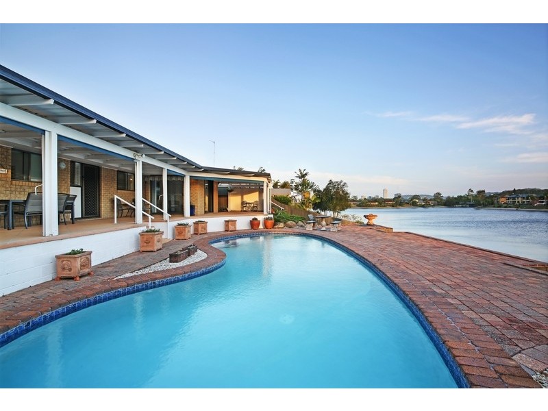 38 Honeyeater Drive, Burleigh Waters QLD 4220