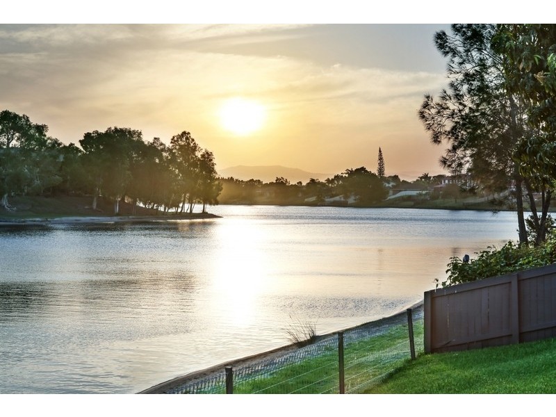 38 Honeyeater Drive, Burleigh Waters QLD 4220