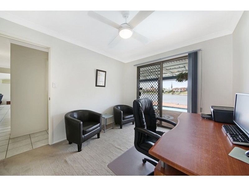 38 Honeyeater Drive, Burleigh Waters QLD 4220