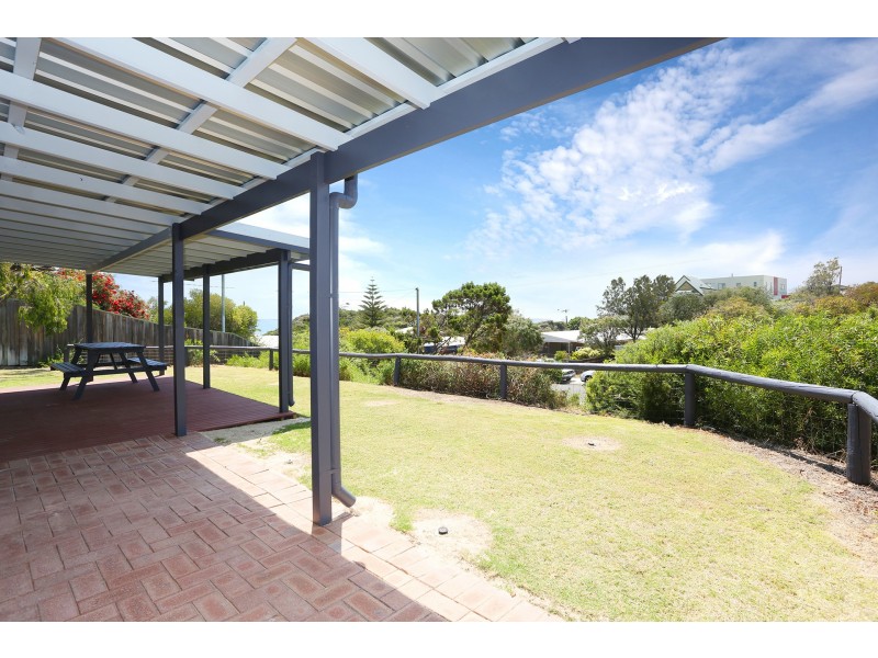1 Wave Walk, Peppermint Grove Beach WA 6271