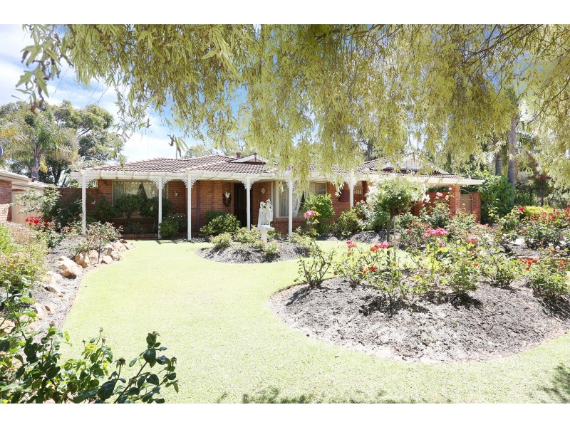 23 Stonecreek Close, Thornlie WA 6108