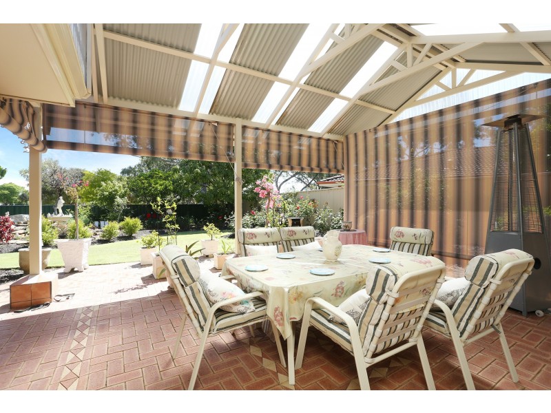 23 Stonecreek Close, Thornlie WA 6108