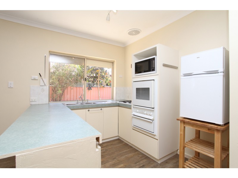 4/140 West Road, Bassendean WA 6054