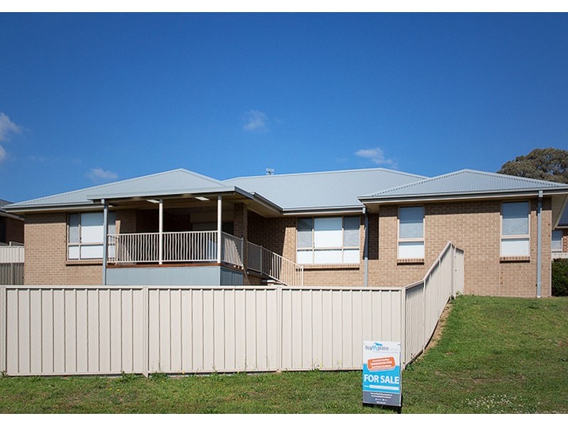 7 Downey Cres, Orange NSW 2800