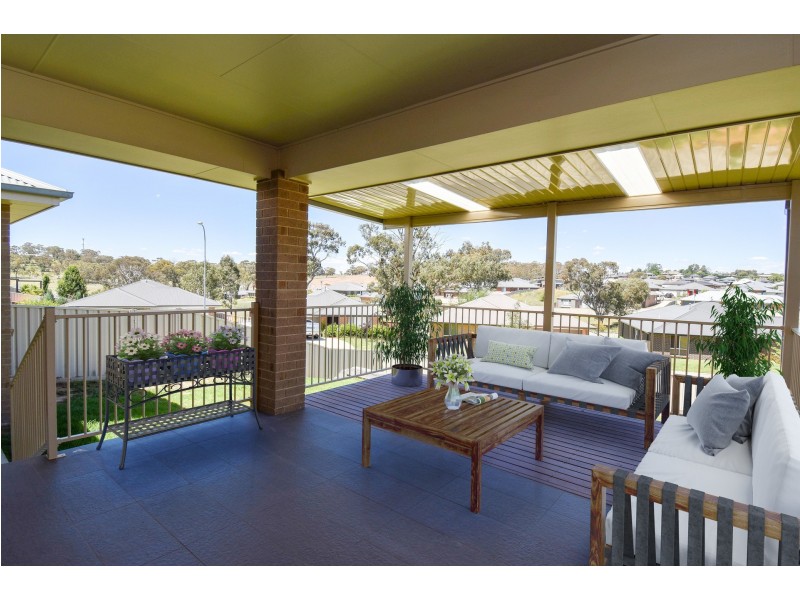 7 Downey Cres, Orange NSW 2800
