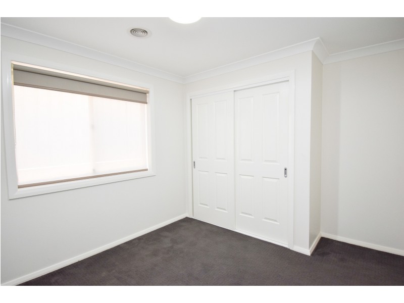 7 Downey Cres, Orange NSW 2800