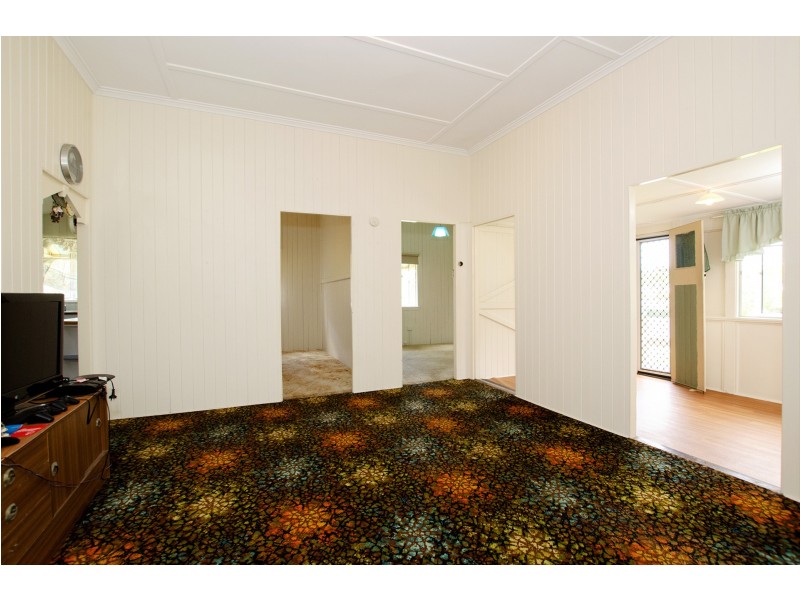 2 Fisher Street, West Gladstone QLD 4680