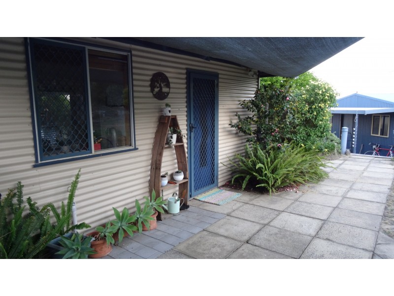 6 Knight Street, South Bunbury WA 6230