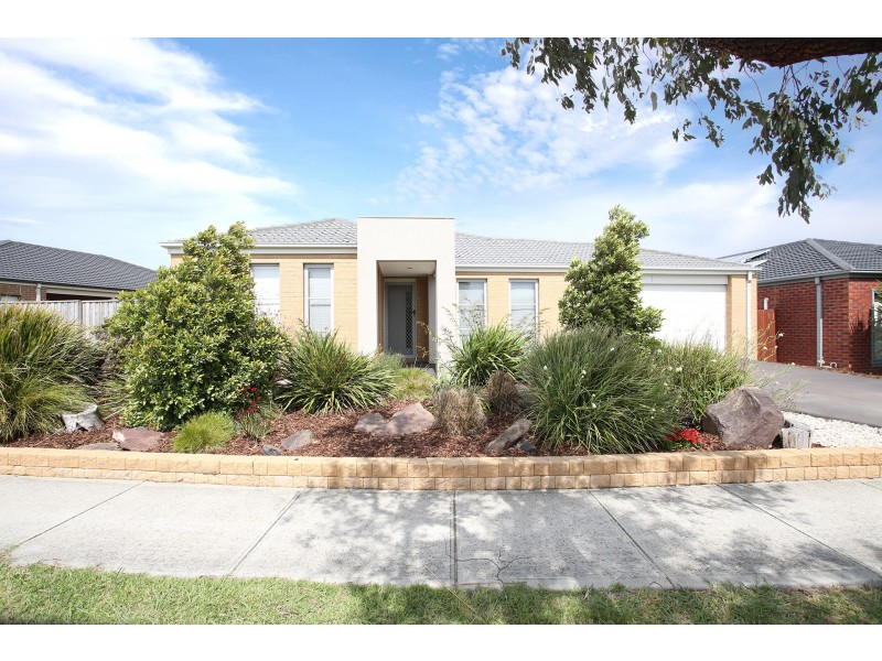 129 Viewgrand Drive, Berwick VIC 3806