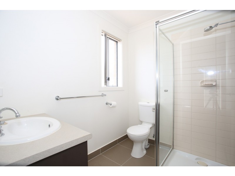 129 Viewgrand Drive, Berwick VIC 3806