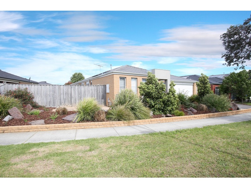 129 Viewgrand Drive, Berwick VIC 3806