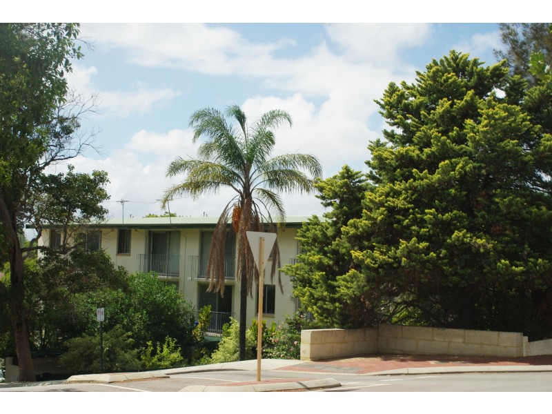 4/74 Broadway, Crawley WA 6009