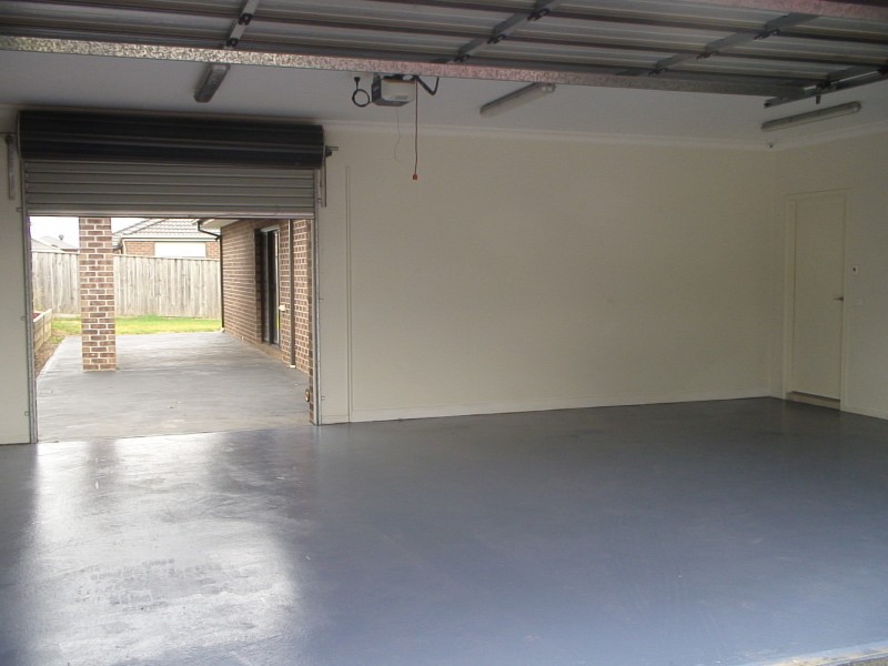 8 Morris Court, Officer VIC 3809