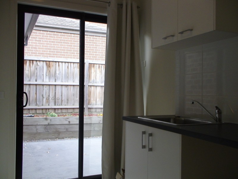 8 Morris Court, Officer VIC 3809