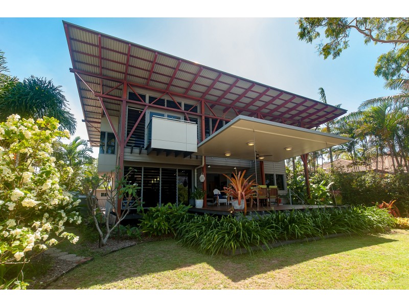 9 Eimeo Esplanade, Eimeo QLD 4740
