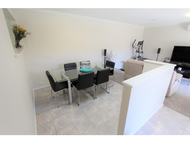 8 Foxlow Close, Palmerston ACT 2913