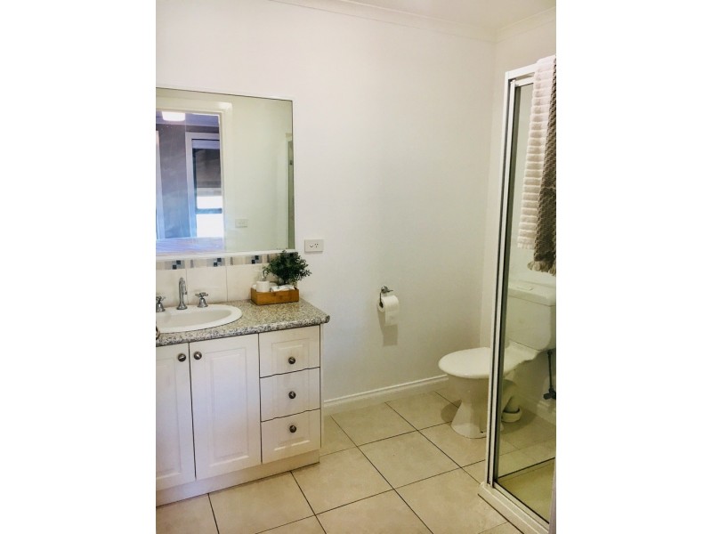 2 Modestino Place, Mitchell Park VIC 3355