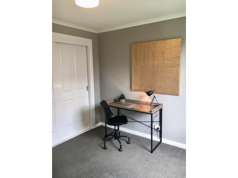 2 Modestino Place, Mitchell Park VIC 3355