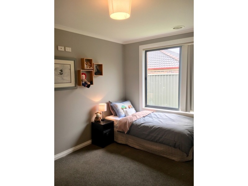 2 Modestino Place, Mitchell Park VIC 3355