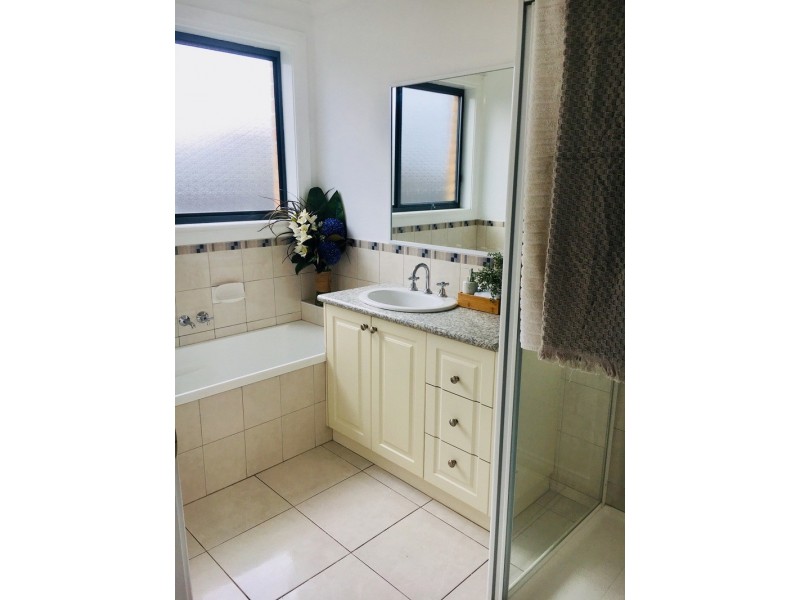 2 Modestino Place, Mitchell Park VIC 3355