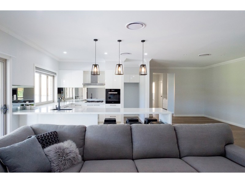 7 Caley Street, The Oaks NSW 2570