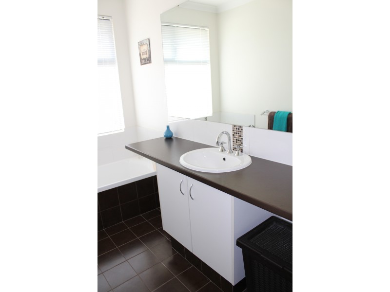 5 Birch Place, Collie WA 6225