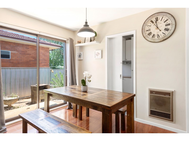 9 Stirling Place, Blayney NSW 2799