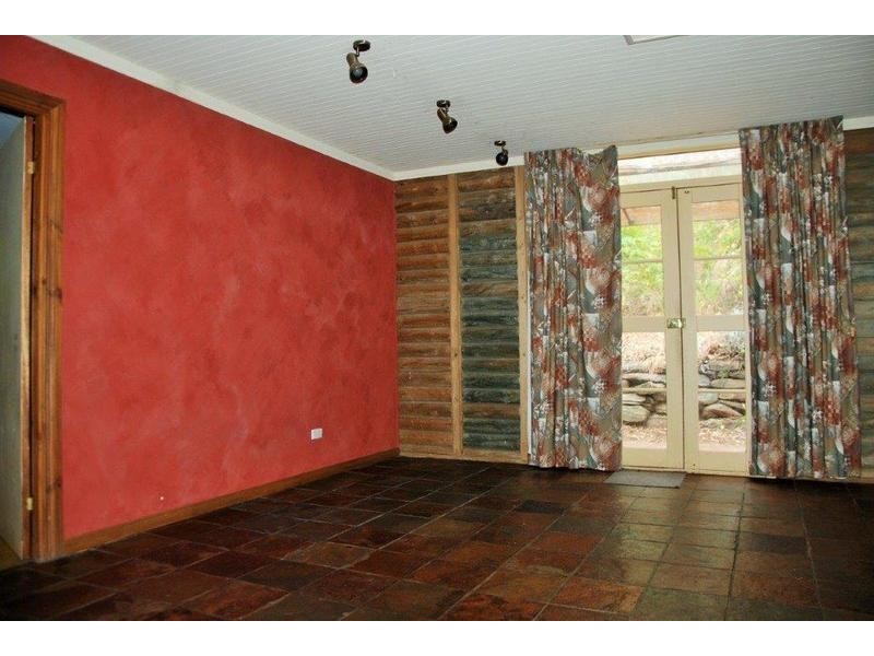 80 Emmett Road, Crafers West SA 5152