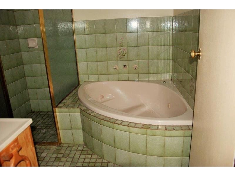 80 Emmett Road, Crafers West SA 5152