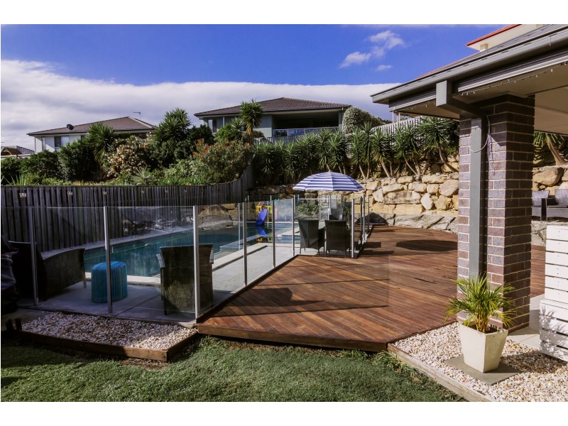 10 Barcoo Street, Pacific Pines QLD 4211