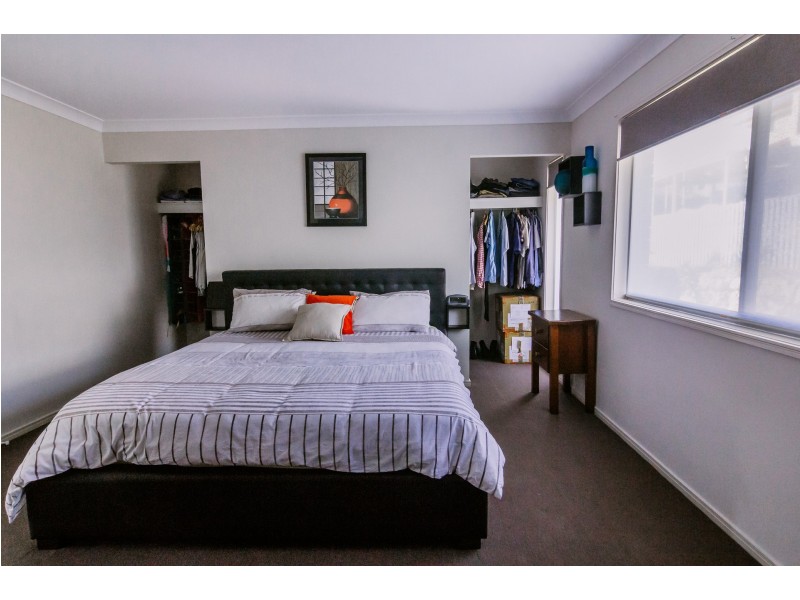 10 Barcoo Street, Pacific Pines QLD 4211