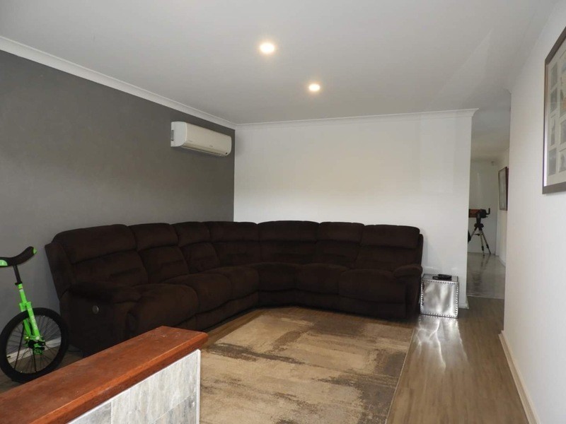 B/17 Flanders Place, Alexander Heights WA 6064