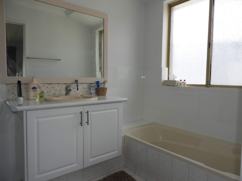 B/17 Flanders Place, Alexander Heights WA 6064
