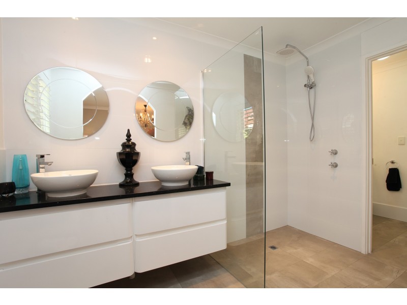 13 Heliconia Turn, Stirling WA 6021