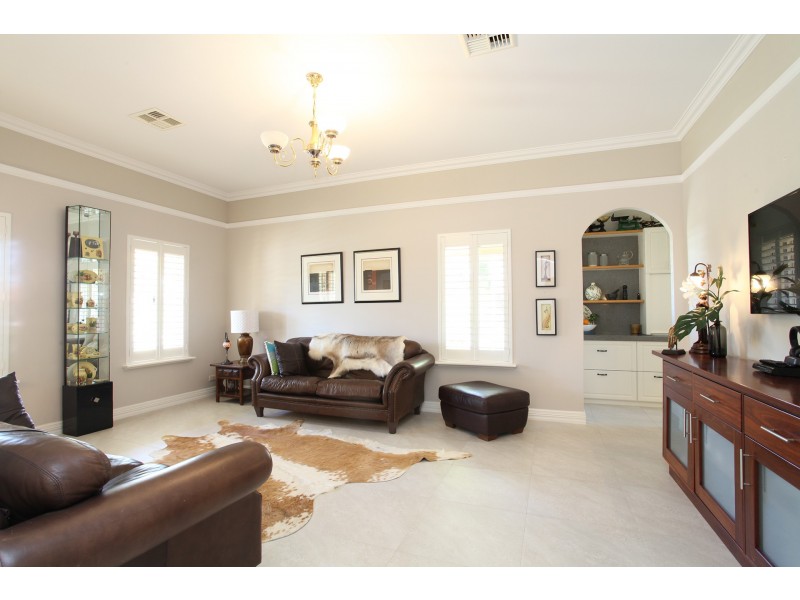 13 Heliconia Turn, Stirling WA 6021