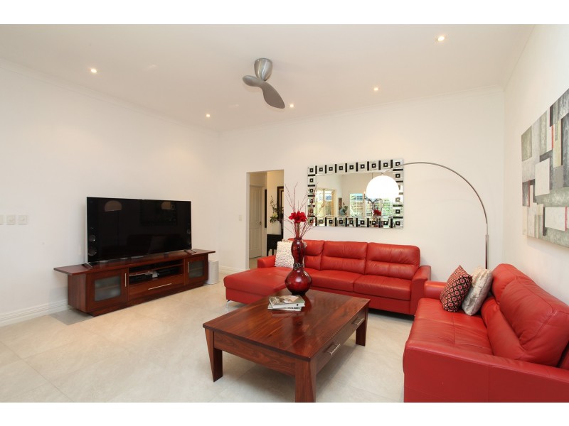 13 Heliconia Turn, Stirling WA 6021