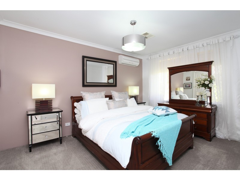 13 Heliconia Turn, Stirling WA 6021