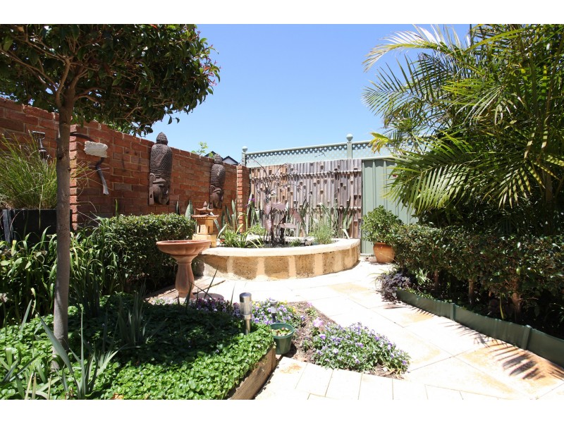 13 Heliconia Turn, Stirling WA 6021