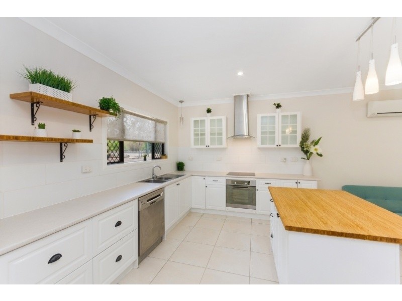 8 Connemara Course, Kelso QLD 4815