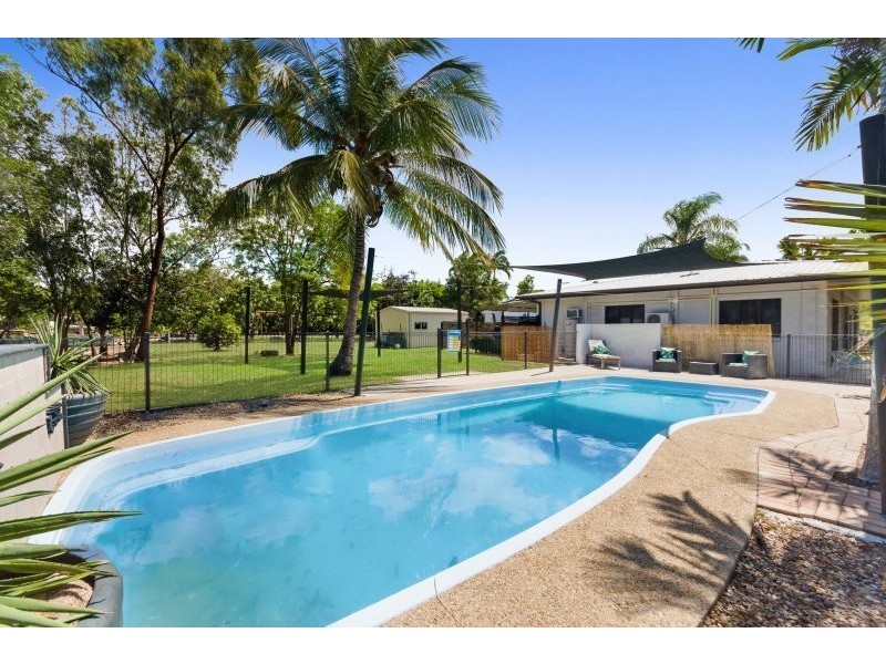 8 Connemara Course, Kelso QLD 4815