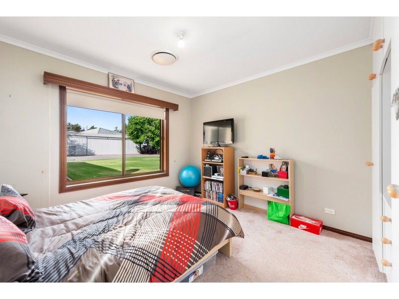 97 Bob Irvin Road, Yoogali NSW 2680