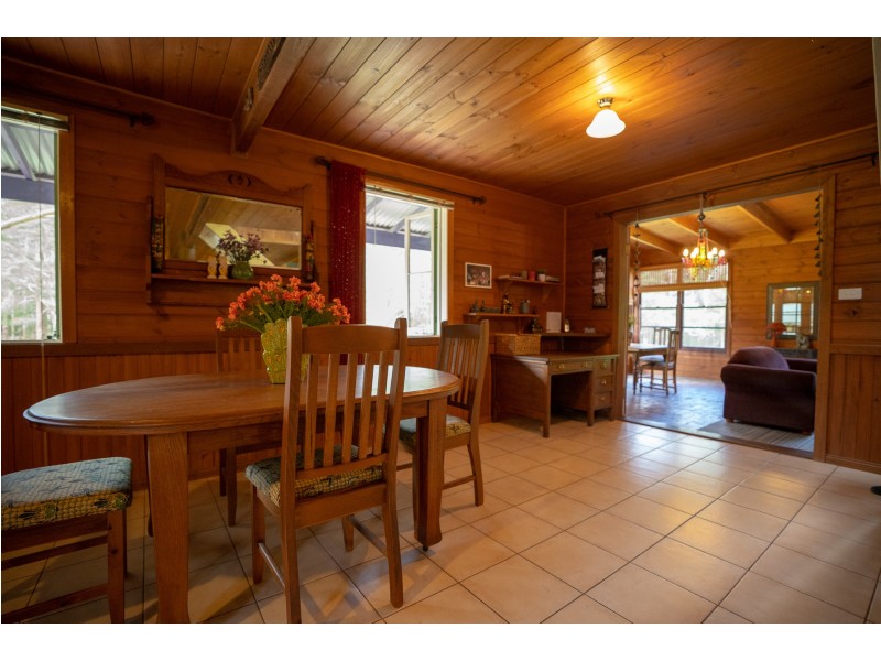 24 Fisherman Road, St Georges Basin NSW 2540