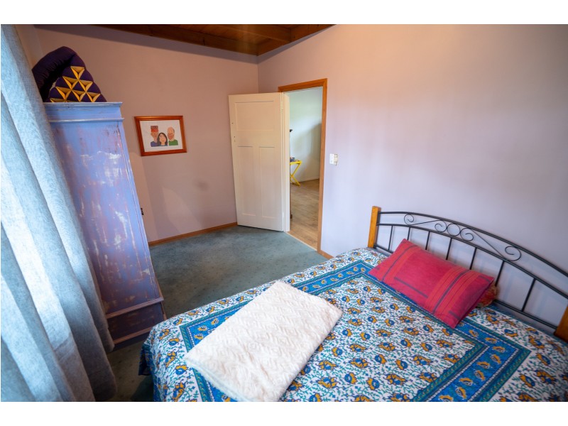 24 Fisherman Road, St Georges Basin NSW 2540