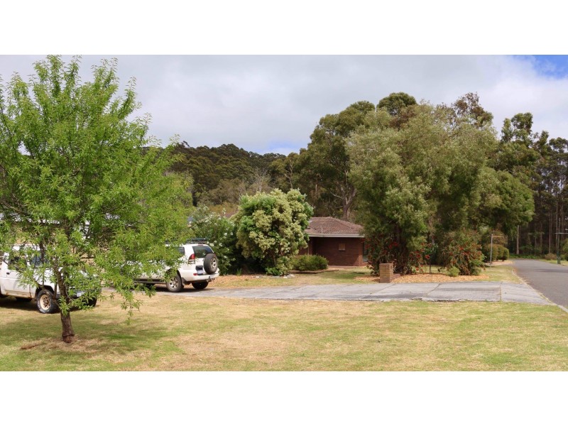 8 Berridge Street, Denmark WA 6333