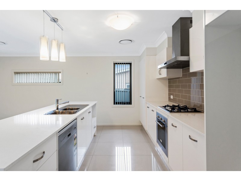 7 Cockle Crescent, Teralba NSW 2284