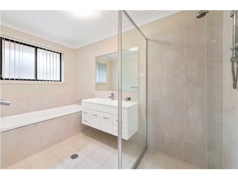 7 Cockle Crescent, Teralba NSW 2284